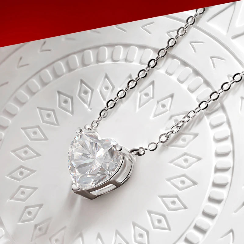 Mila D-Heart Pendant