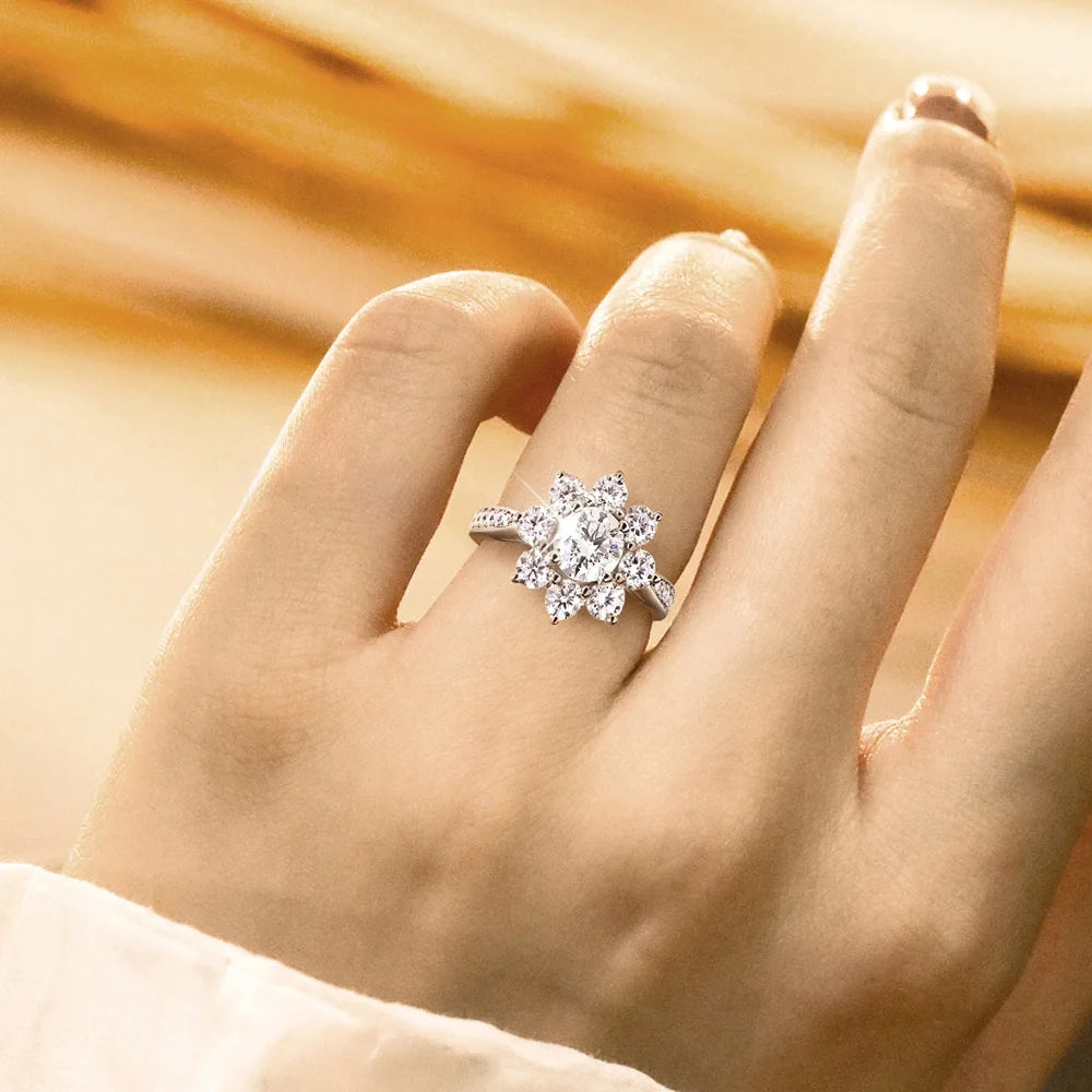 Suri Moissanite Bloom