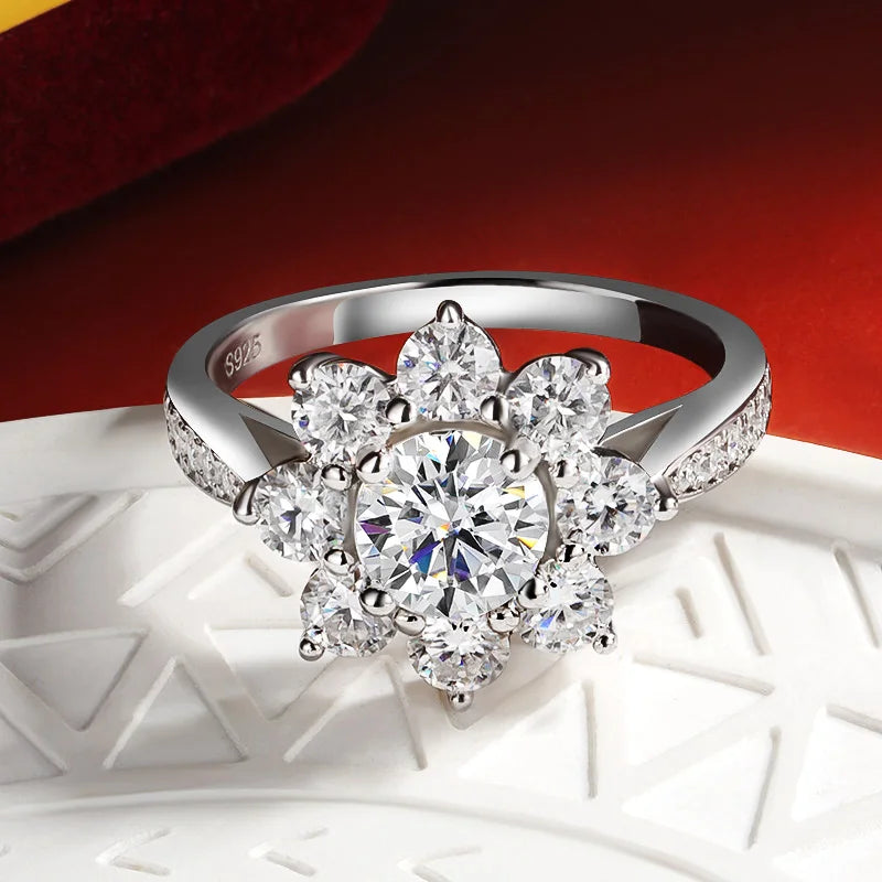 Suri Moissanite Bloom