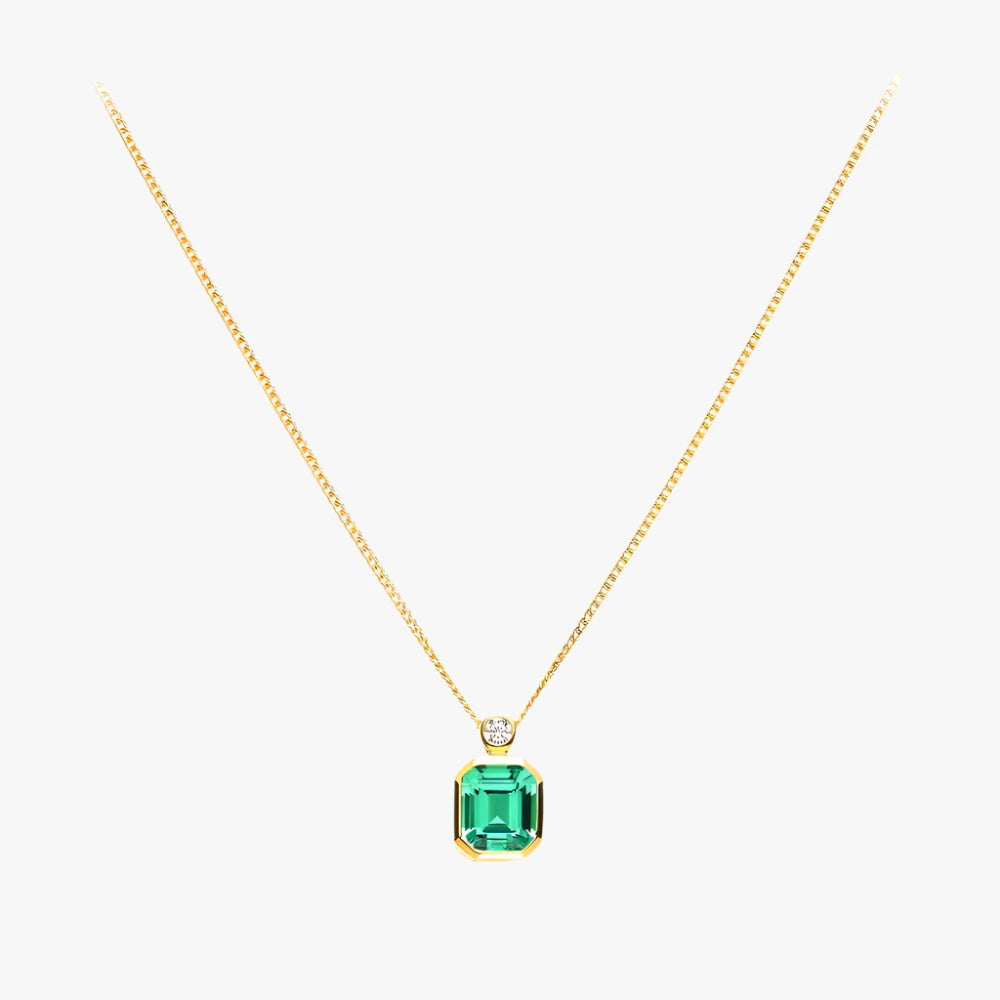 Eira Emerald Bottle Gem