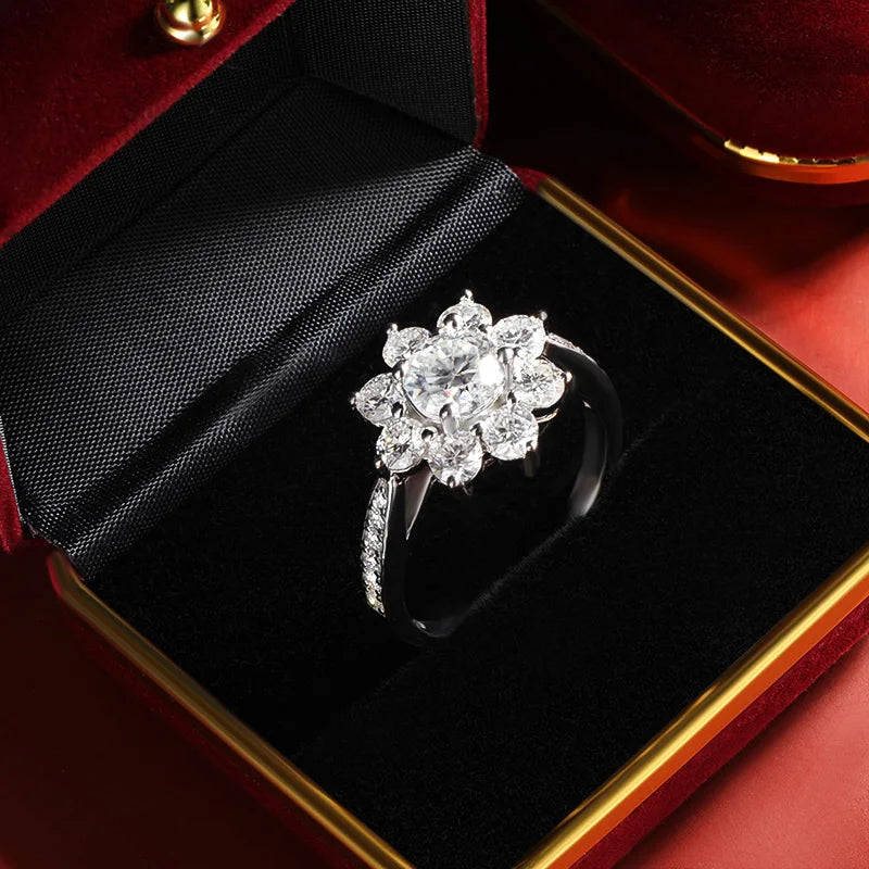 Suri Moissanite Bloom