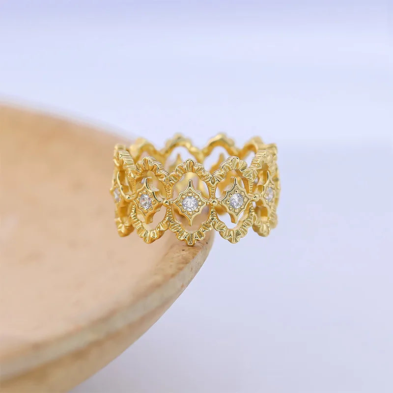 Elira Lace Spark Ring