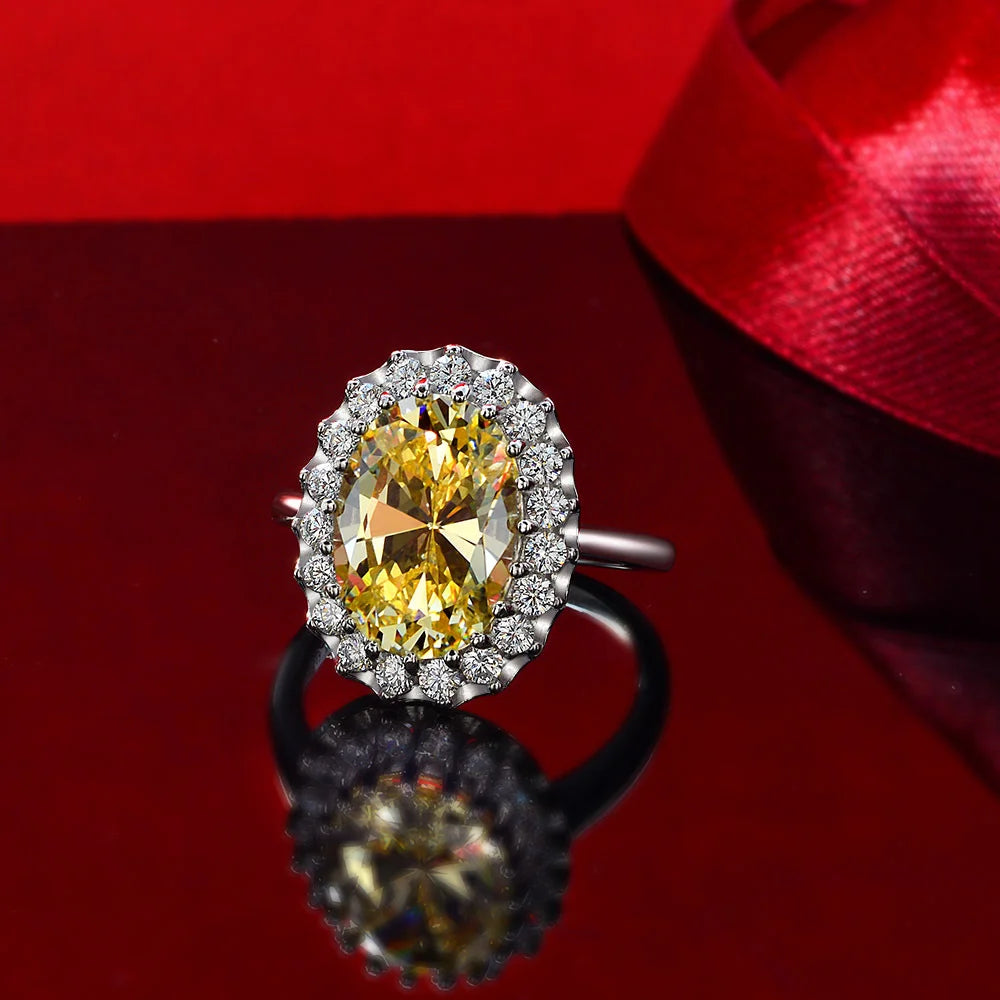 Floria Oval Bloom Ring